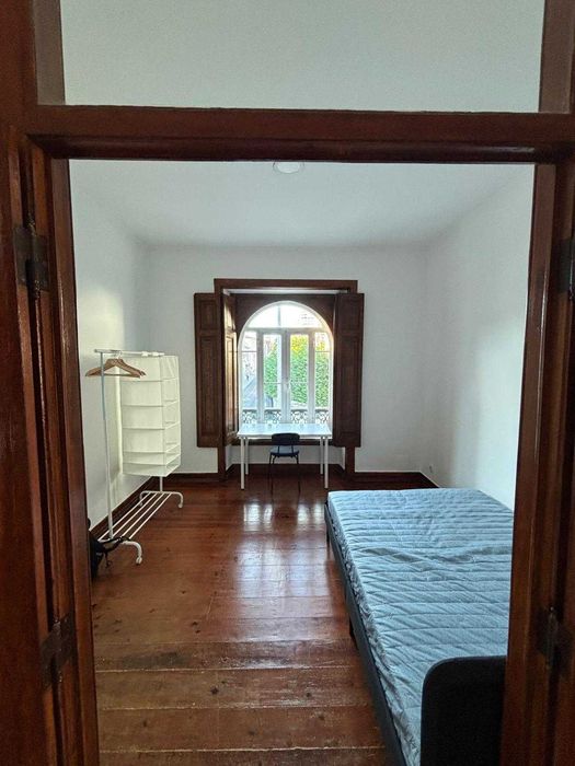 Quarto para arrendar - Paço de Arcos