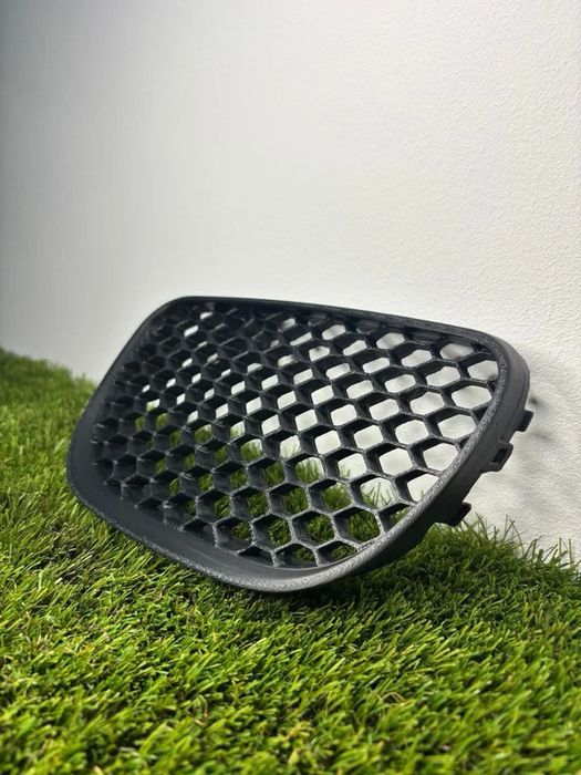 Grelhas frontais (central + laterais) Seat Leon 1M / MK1 – FR / Cupra – Honeycomb