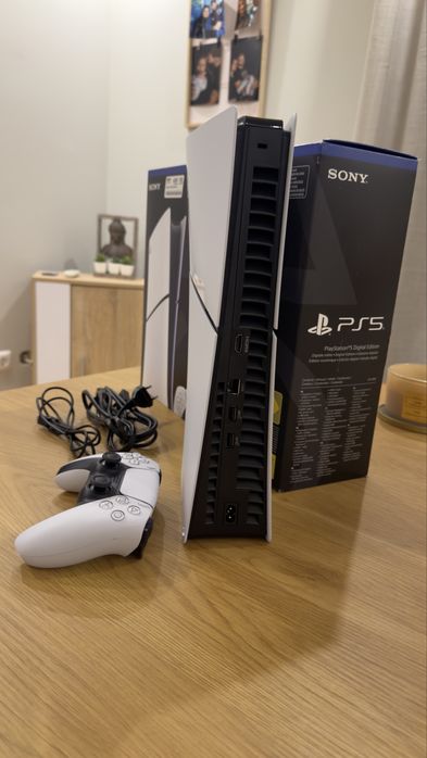 Ps5 slim 1TB digital (estado novo)