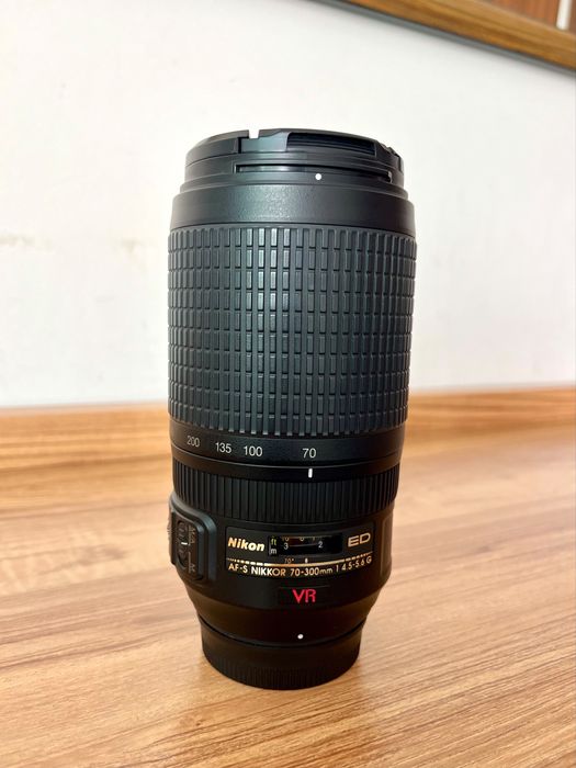 Nikon AF-S VR Zoom-Nikkor 70-300mm f/4.5-5.6 G IF-ED