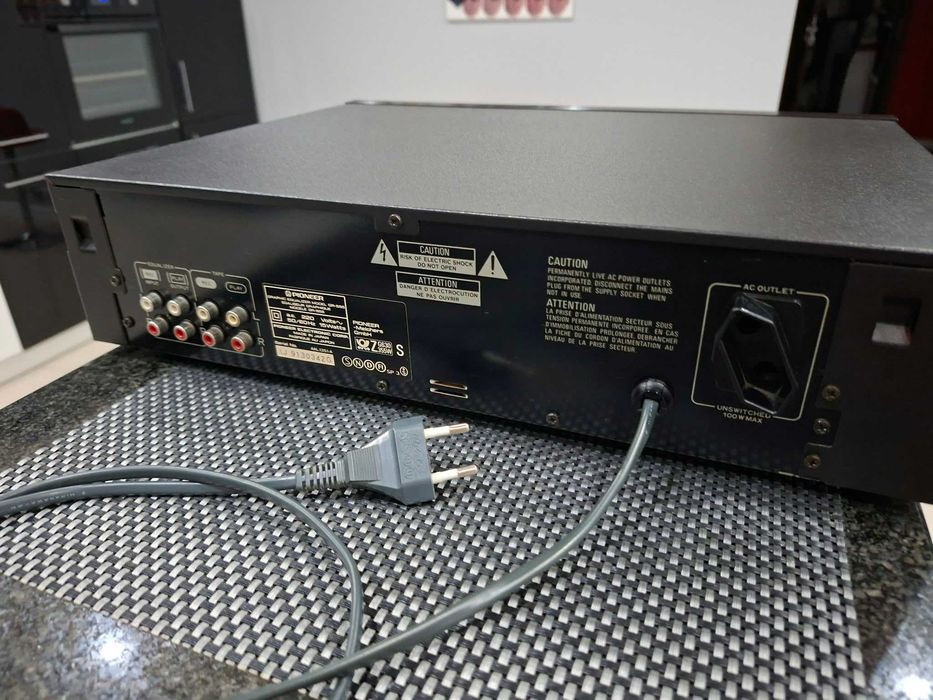 Equalizer Pioneer GR 555