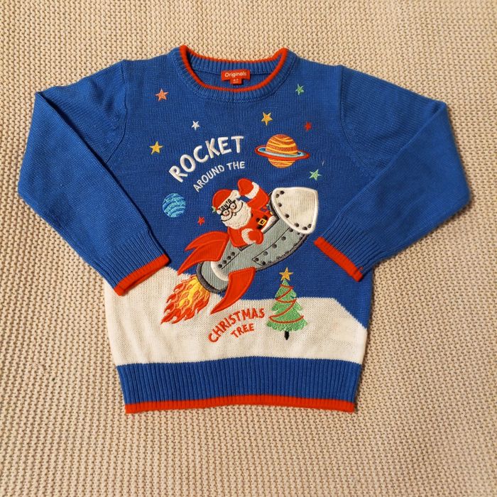 Светр новорічний