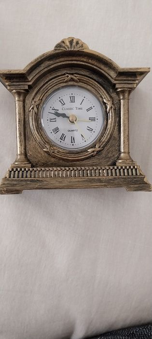 Relogio de mesa/ despertador