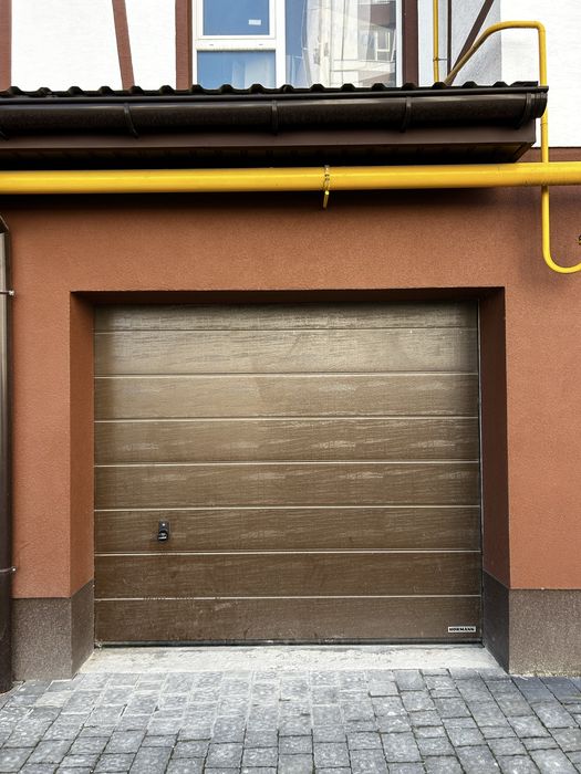 Продається гараж в ЖК Опришівська Слобода