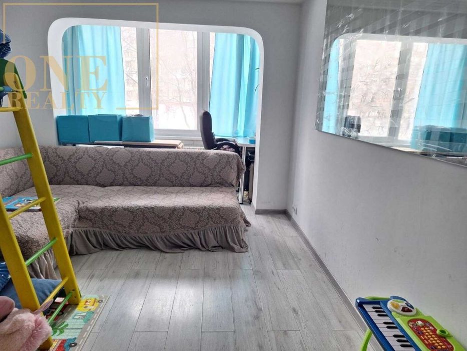 Продається 2к квартира 46 кв.м Голосіївський, Біля метро, Євроремонт, Є газ