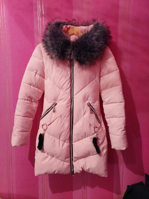 Продам нежно розовый пуховик в идеальном состоянии!!!