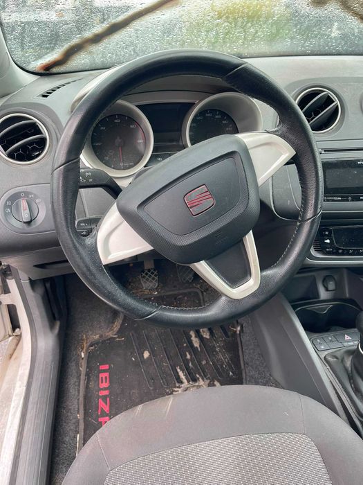 Seat Ibiza 6J para peças
