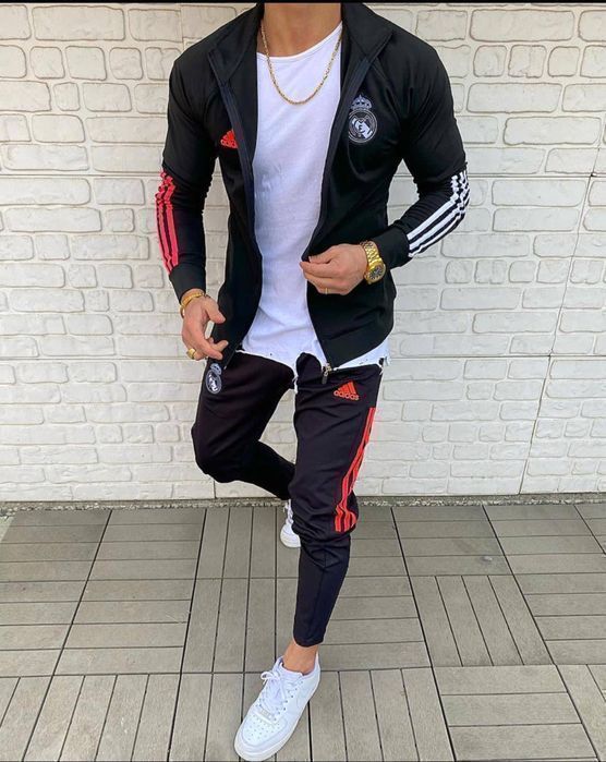 РАСПРОДАЖА! Спортивный костюм Adidas Juventus футбольный клуб черный