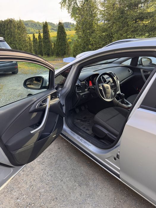 Opel Astra J 2010 1.4 benzyna, 79000KM Przebiegu