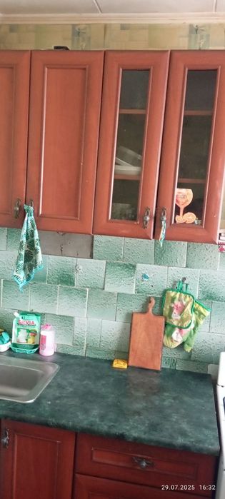 Здам 2-х кімнатну квартиру в р-н Круг на длительний срок.