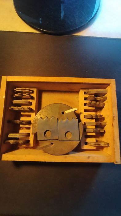 Głowica do frezarki z zestawem płytek