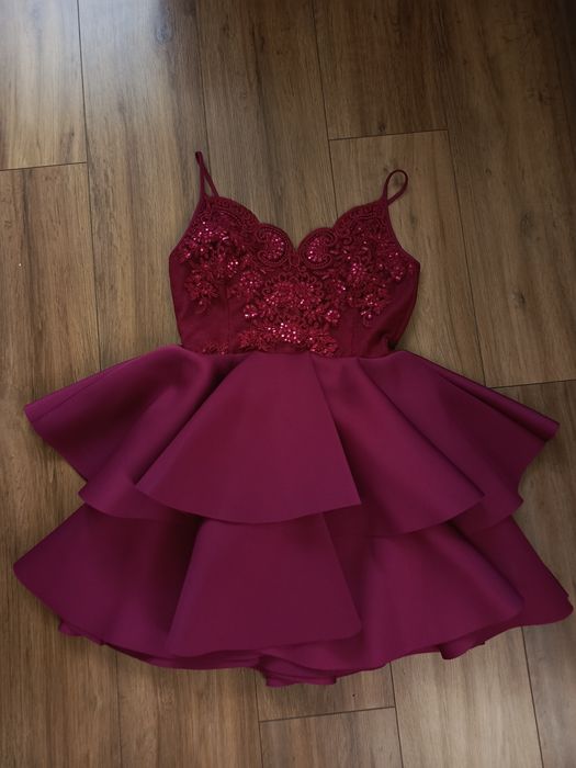 Sukienka midi elegancka