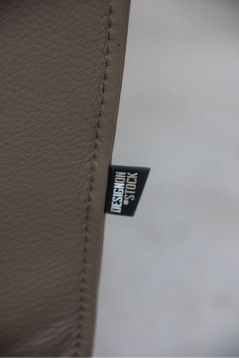 великий кутовий шкіряний диван з Європи