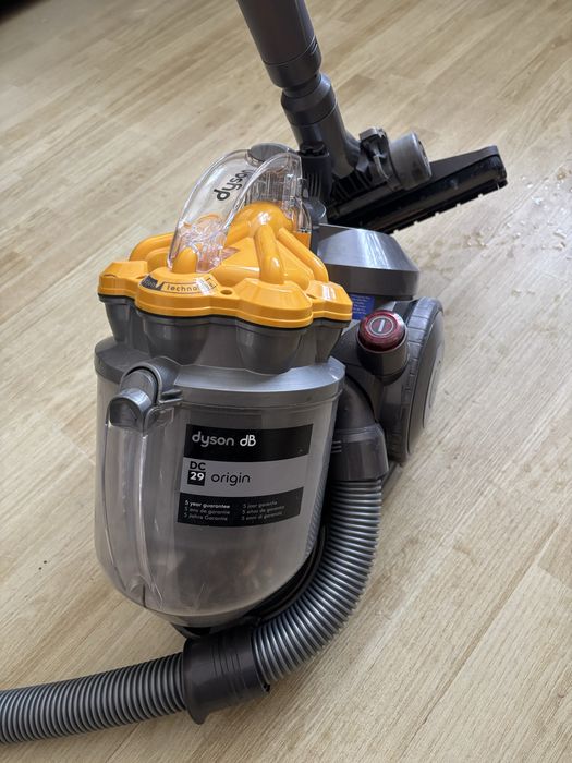 Пилосос Dyson DC29
