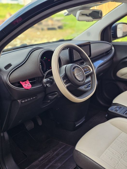 Fiat 500e C La Prima