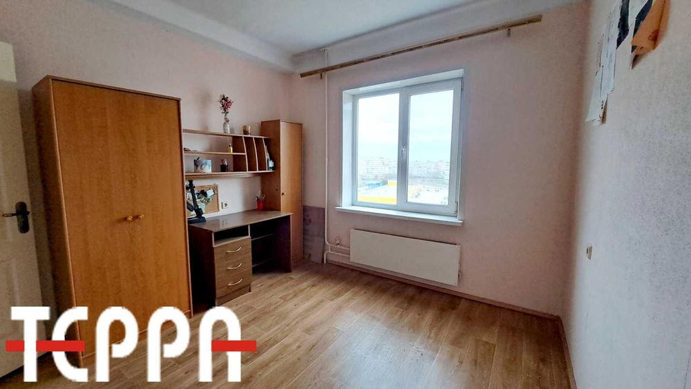 Продаж 3-кімнатної квартир на Пісках вул. Нагнибіди