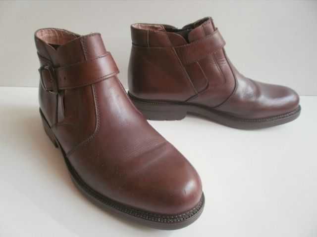 - Clarks - Botki, sztyblety r. 41,5