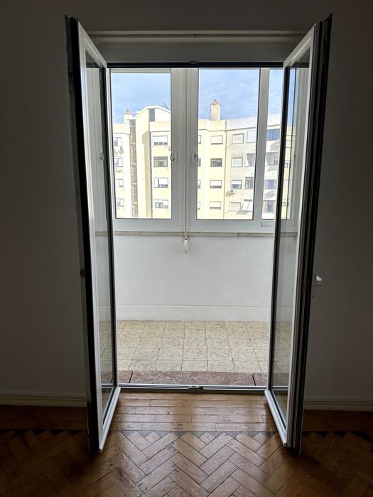 Porta Janela Basculante CLIMALIT