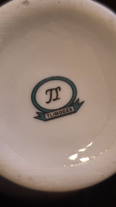 Par de Miniaturas Bules em Porcelana de Limoges (França)