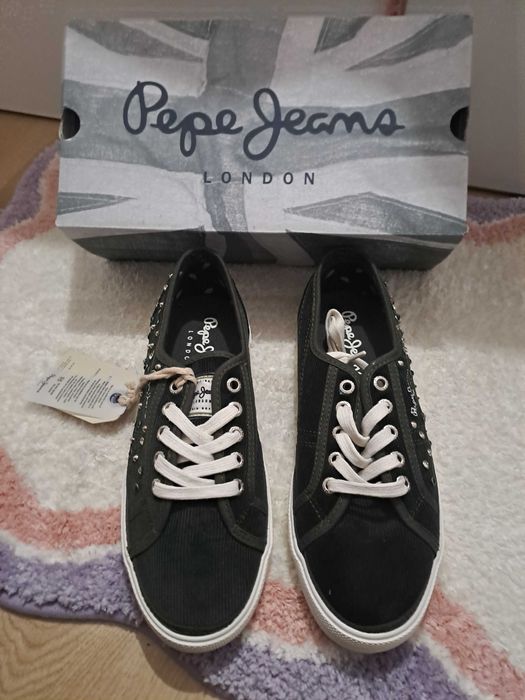 Trampki sztruksowe damskie