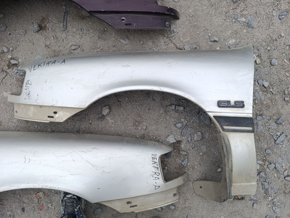 Крылья переднее правое левое Opel Vectra A