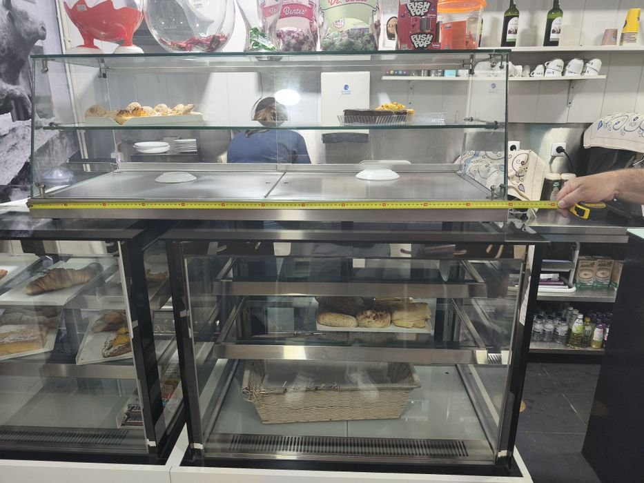 Vendo montra de vidro para bolos