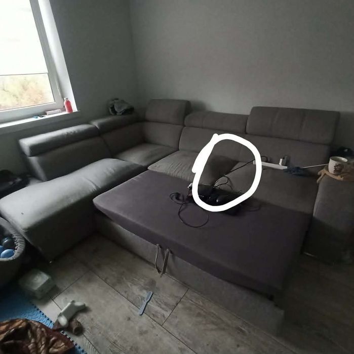 Szara kanapa narożna