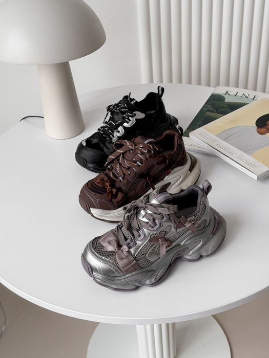 Кросівки натуральна шкіра