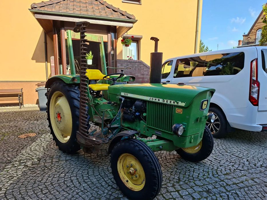 John Deere  Ciągnik John Deere 820 oryginał klasyk zabytek