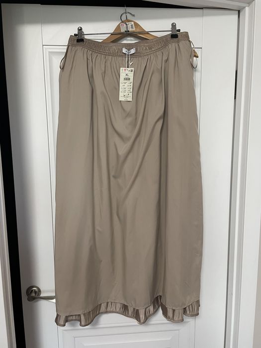 Нарядна святкова спідниця максі Reserved xl