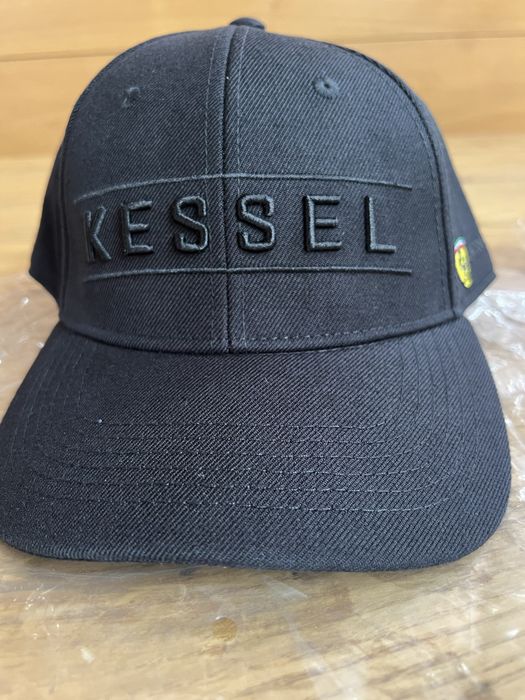 Ferrari czapka z daszkiem nowa oryginalna Kessel Ferrari Racing