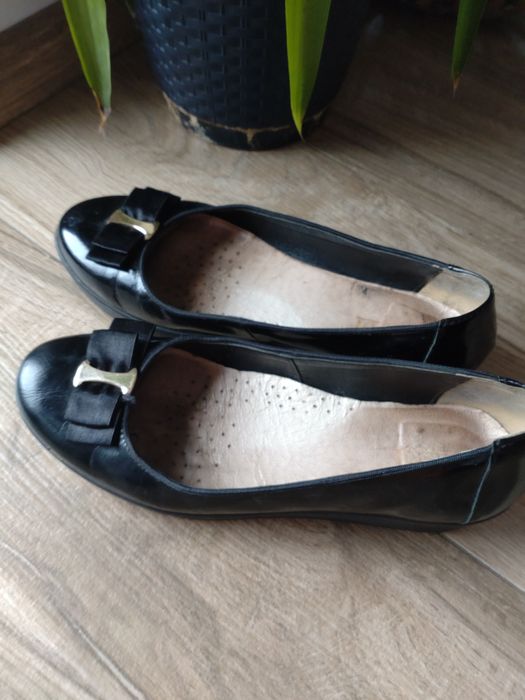 Półbuty skórzane 39 lakier