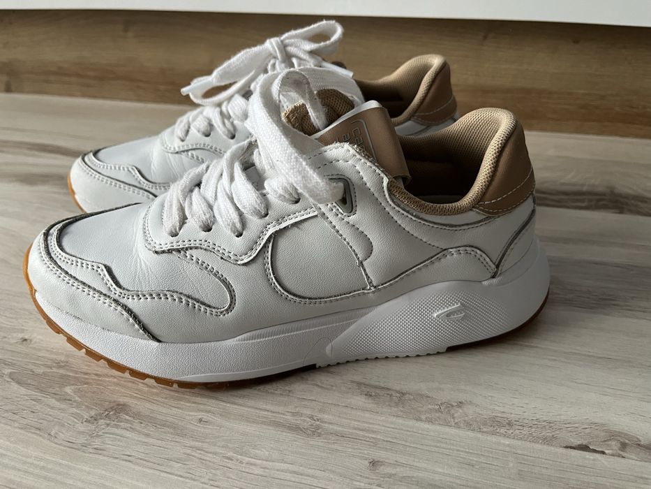 Białe skórzane sneakersy Camel Active 36