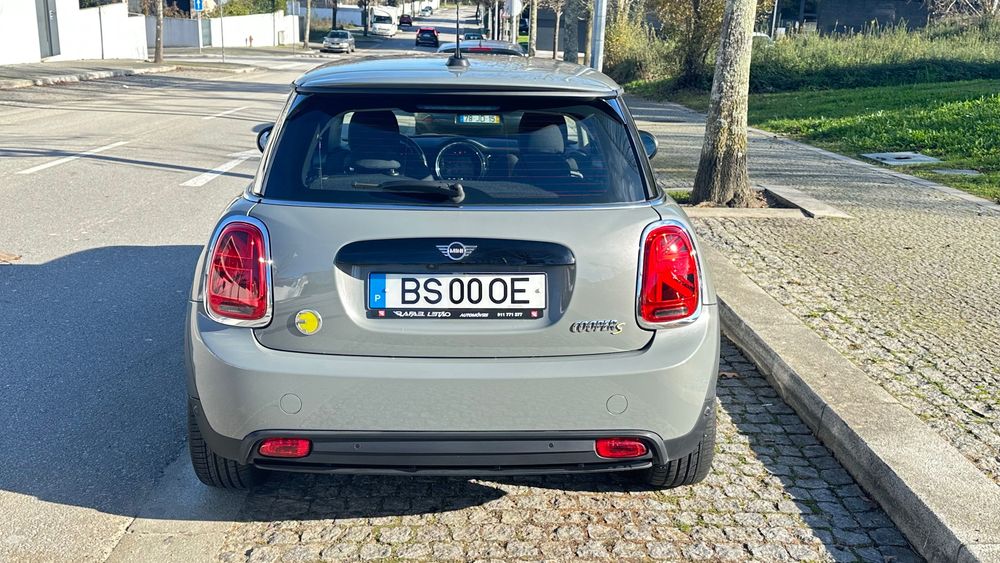 Mini SE 3 portas