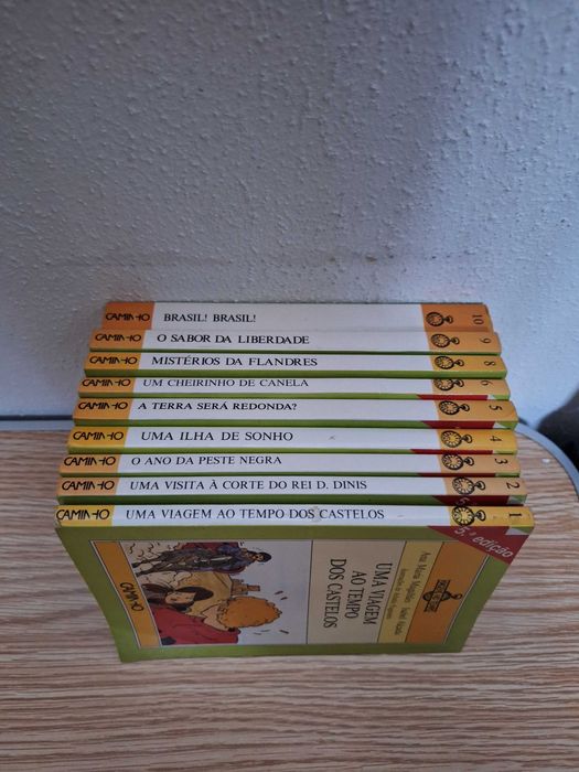 Diversas Coleções de Livros