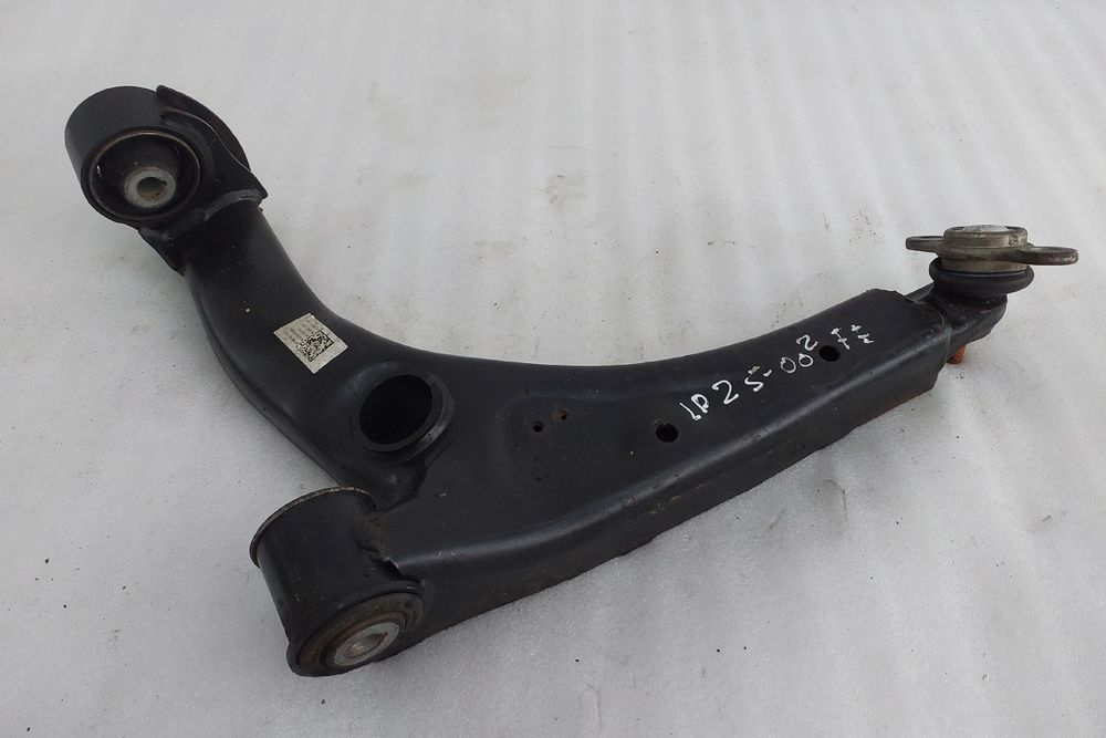 Braço de suspensão frente esquerdo VOLKSWAGEN Crafter (2E)