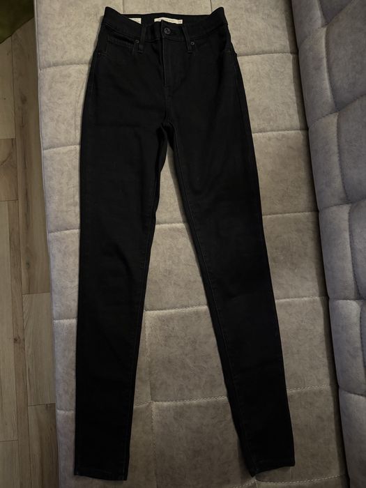 Нові джинси Levi's 721 High Rise Skinny, чорні, розмір 23