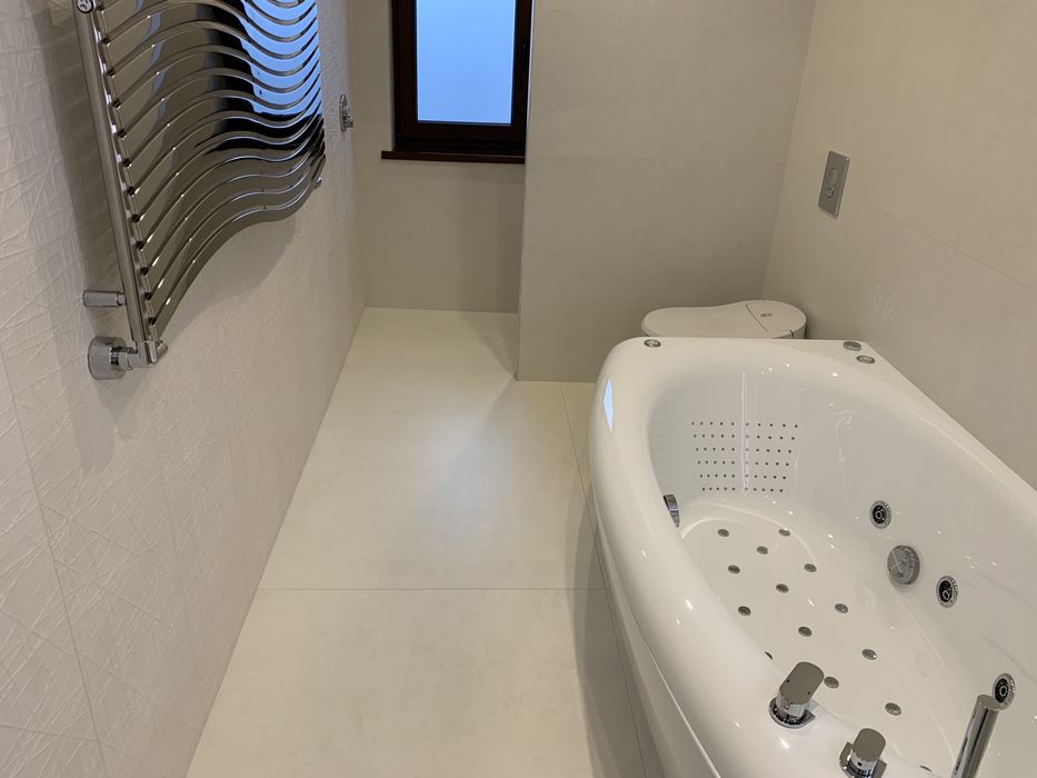 Без % Продаж будинку в с. Колонщина, Макаров