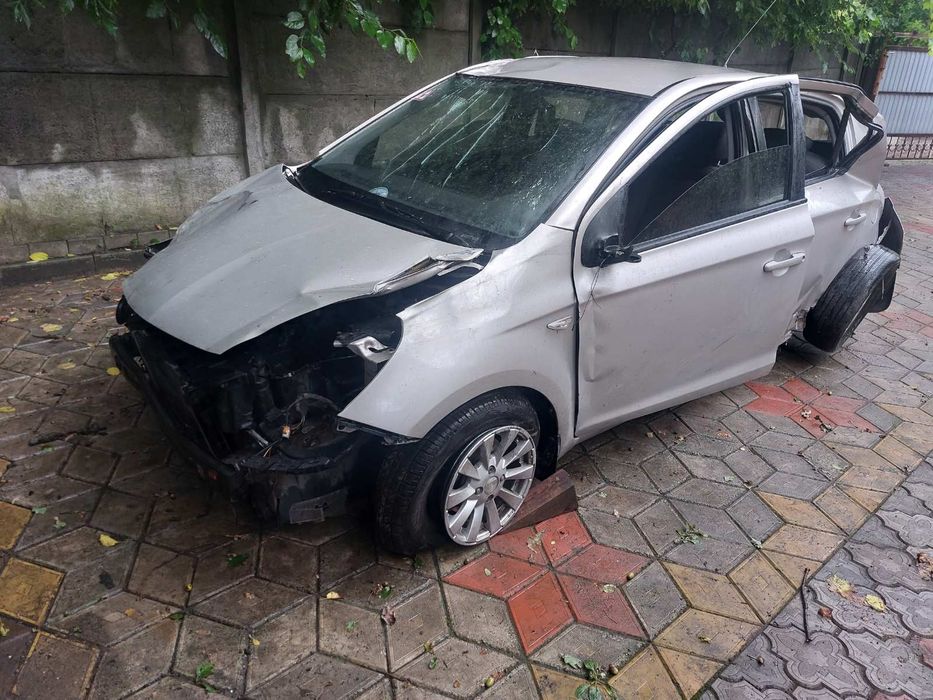 Запчасти кузов хунлай і 20