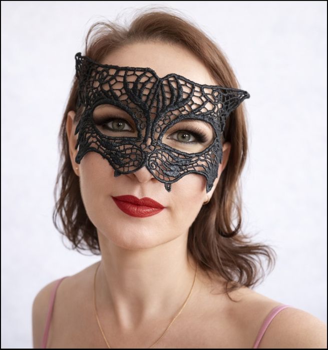 Maska Czarna karnawałowa bal sylwestrowy