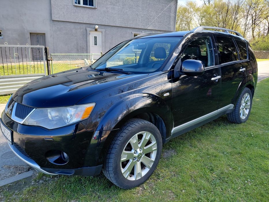 Mitsubishi Outlander 2007r 4x4 10 lat 1wł 7 osób Navi hak