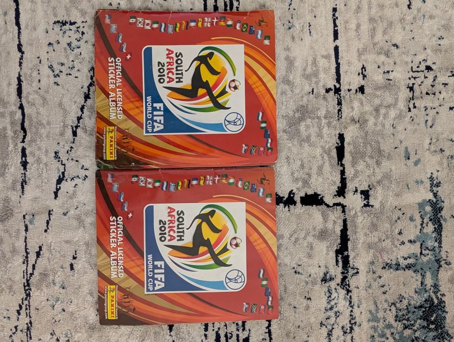 2 Cadernetas South África 2010 FIFA Incompletas