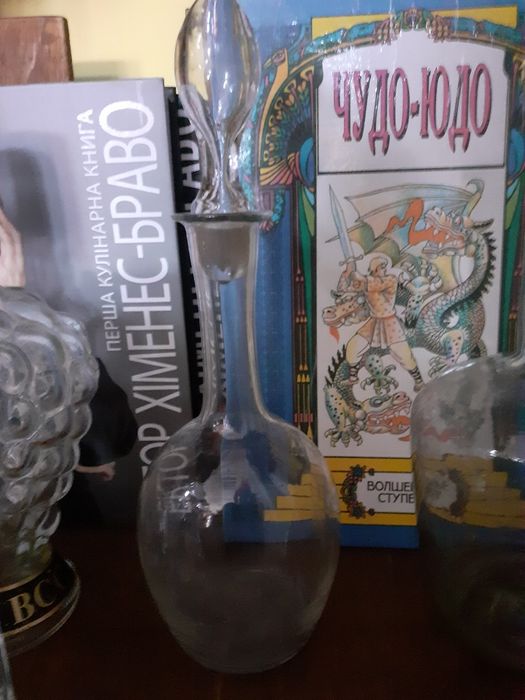 Обмін чи продаж графинів та декоративних бутилок часів СССР