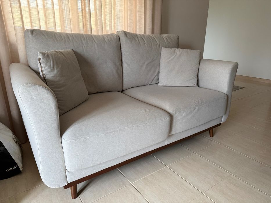 2 sofás como novos com tratamento anti manchas