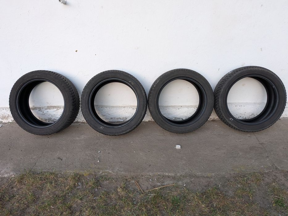 Opony wielosezonowe Nokian 225 45 R17