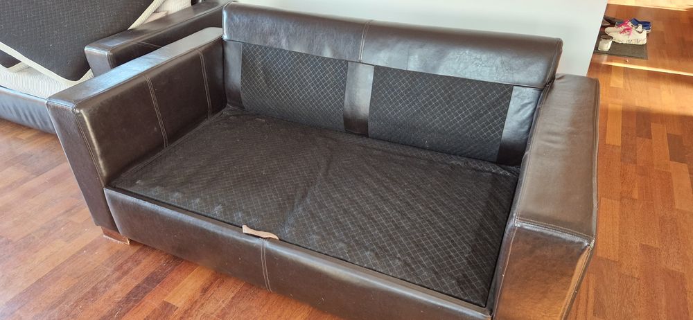 Sofa  2  osobowa