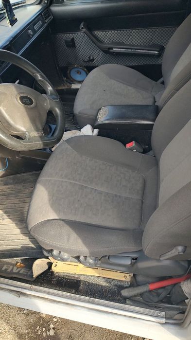 Продам Ваз 2105 в нормальном состоянии