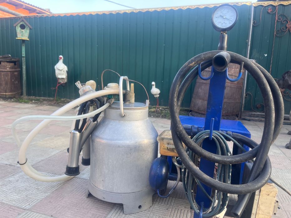 Продам доїльний апарат