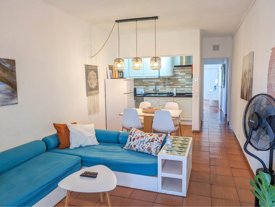 Apartamento T1 com A/C Piscina Varanda Vista Mar