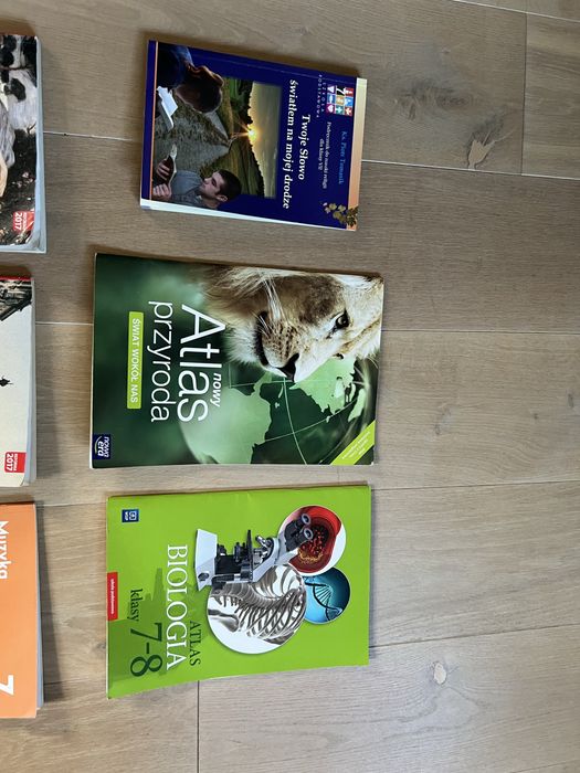 Pidreczniki z 7 klasy w stanie b. dobrym!